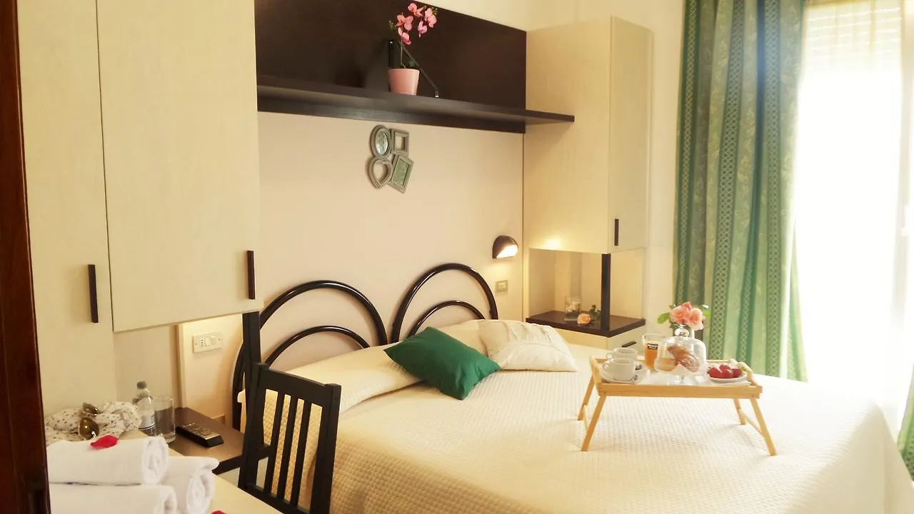 Hotel Eugenio Римини